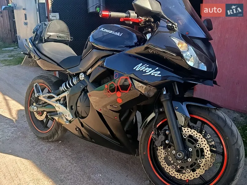 Kawasaki Ninja 400R 2011