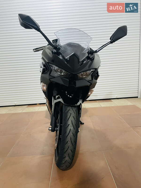 Спортбайк Kawasaki Ninja 500 2024 в Києві