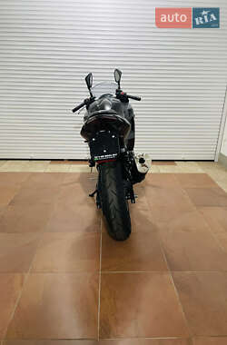 Спортбайк Kawasaki Ninja 500 2024 в 