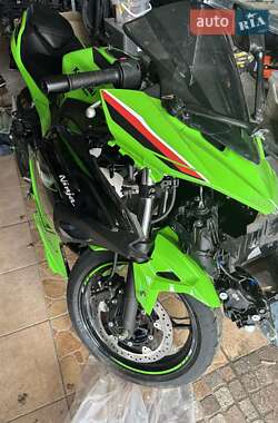Мотоцикл Спорт-туризм Kawasaki Ninja 500 2024 в 