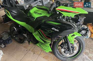 Мотоцикл Спорт-туризм Kawasaki Ninja 500 2024 в 