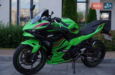 Спортбайк Kawasaki Ninja 500 2024 в Киеве