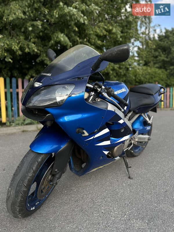 Kawasaki Ninja 600 ZX-6R 2001