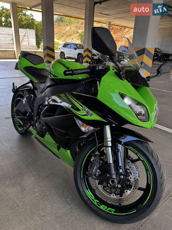 Kawasaki Ninja 600 ZX-6R 2011
