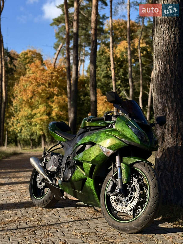 Спортбайк Kawasaki Ninja 600 ZX-6R 2010 в Києві фото Спортбайк Kawasaki Ninja 600 ZX-6R 2010 в Києві