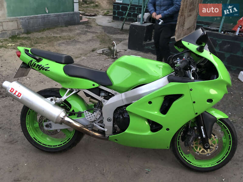 Спортбайк Kawasaki Ninja 600 ZX-6R 1998 в Могилів-Подільському фото 2 Спортбайк Kawasaki Ninja 600 ZX-6R 1998 в Могилів-Подільському