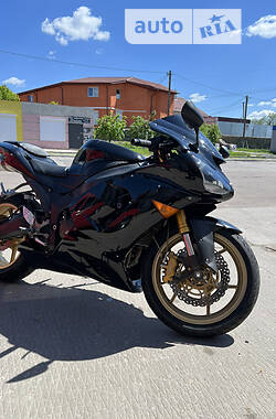 Спортбайк Kawasaki Ninja 636 ZX-6R 2006 в Березане