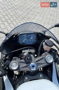 Спортбайк Kawasaki Ninja 636 ZX-6R 2023 в 