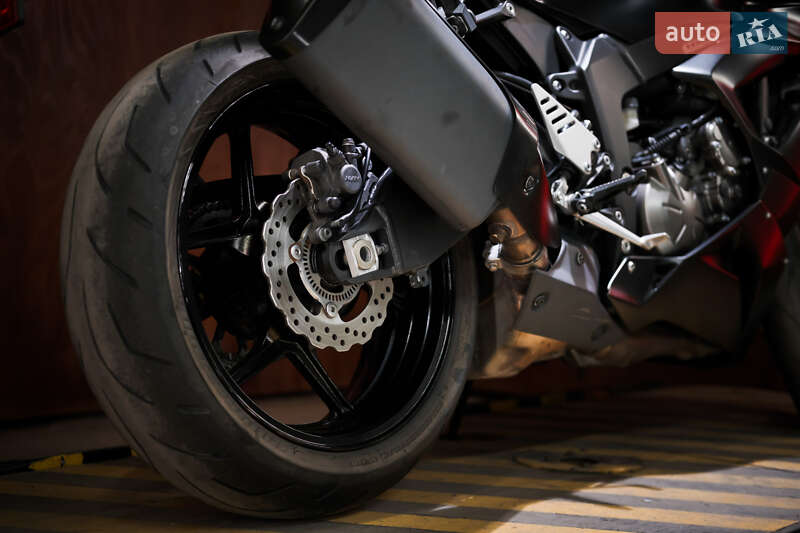 Спортбайк Kawasaki Ninja 636 ZX-6R 2016 в Дніпрі фото 15 Спортбайк Kawasaki Ninja 636 ZX-6R 2016 в Дніпрі