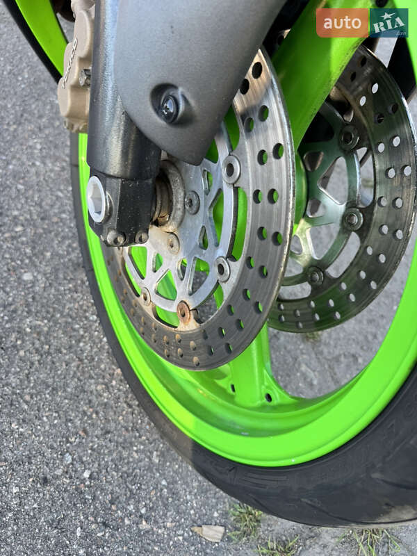 Спортбайк Kawasaki Ninja 636 ZX-6R 2002 в Кременчуге