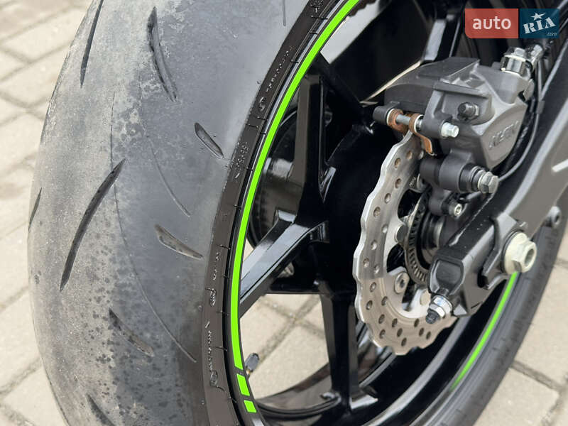 Мотоцикл Спорт-туризм Kawasaki Ninja 650 2022 в Ровно