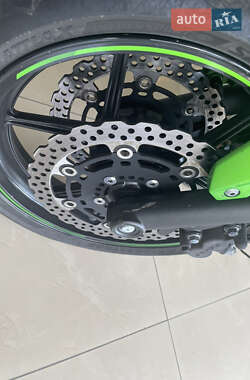 Спортбайк Kawasaki Ninja 650 2016 в 