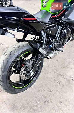 Спортбайк Kawasaki Ninja 650 2021 в 