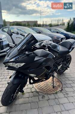 Мотоцикл Спорт-туризм Kawasaki Ninja 650 2024 в 