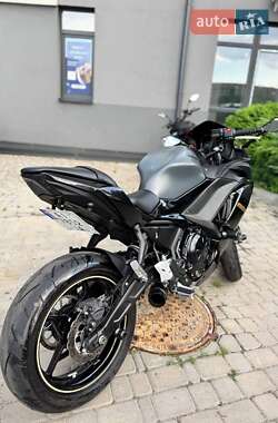 Спортбайк Kawasaki Ninja 650 2024 в 