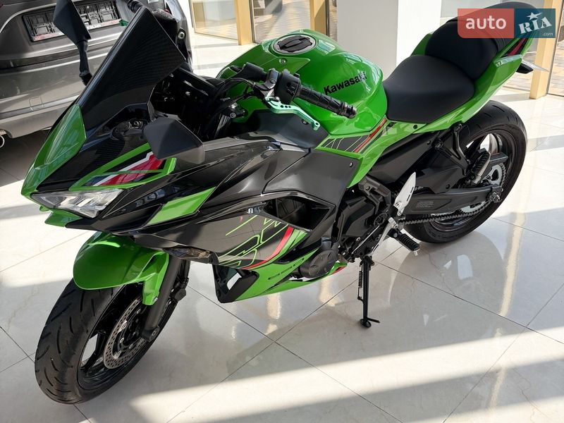 Мотоцикл Спорт-туризм Kawasaki Ninja 650 2022 в Николаеве
