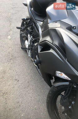 Мотоцикл Спорт-туризм Kawasaki Ninja 650R 2021 в 