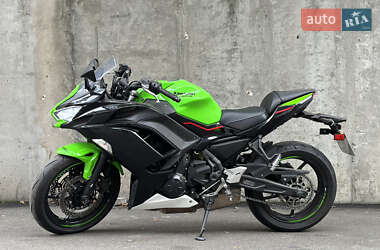 Мотоцикл Спорт-туризм Kawasaki Ninja 650R 2022 в Киеве