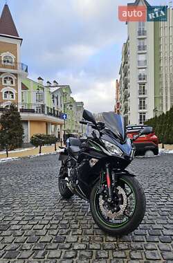 Мотоцикл Спорт-туризм Kawasaki Ninja 650R 2018 в 