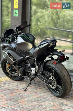 Спортбайк Kawasaki Ninja 650R 2024 в 