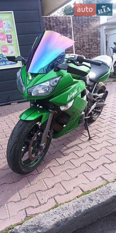 Мотоцикл Спорт-туризм Kawasaki Ninja 650R 2010 в 