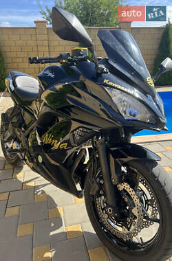 Мотоцикл Спорт-туризм Kawasaki Ninja 650R 2019 в 