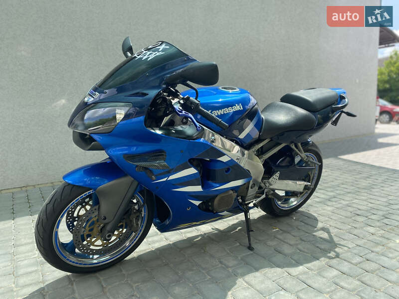 Спортбайк Kawasaki Ninja ZX-6R 2002 в Виннице
