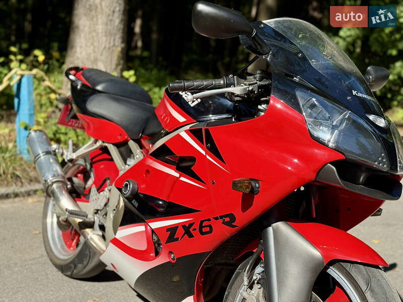 Спортбайк Kawasaki Ninja ZX-6R 2001 в Виннице