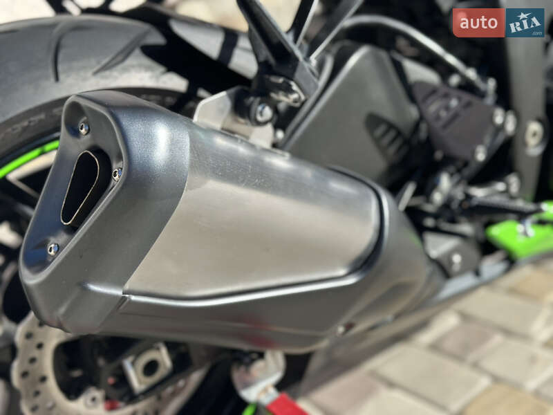 Спортбайк Kawasaki Ninja ZX-6R 2010 в Львове