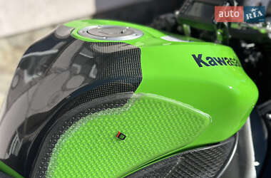 Спортбайк Kawasaki Ninja ZX-6R 2010 в 