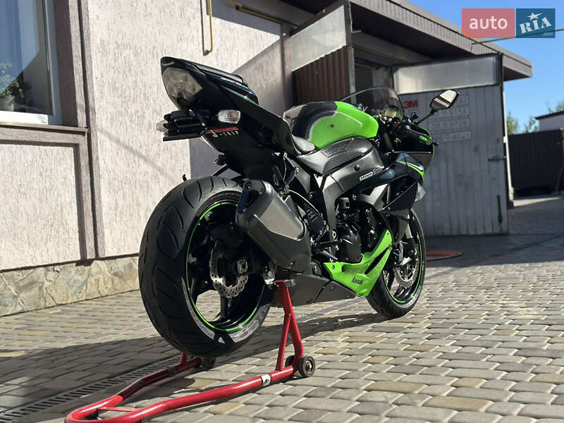 Спортбайк Kawasaki Ninja ZX-6R 2010 в Львове