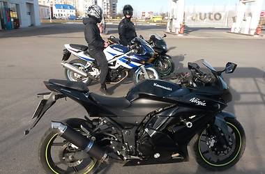 Спортбайк Kawasaki Ninja 2011 в Каховке