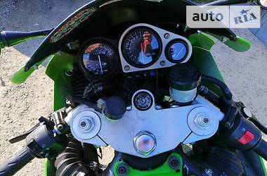 Спортбайк Kawasaki Ninja 2000 в Броварах