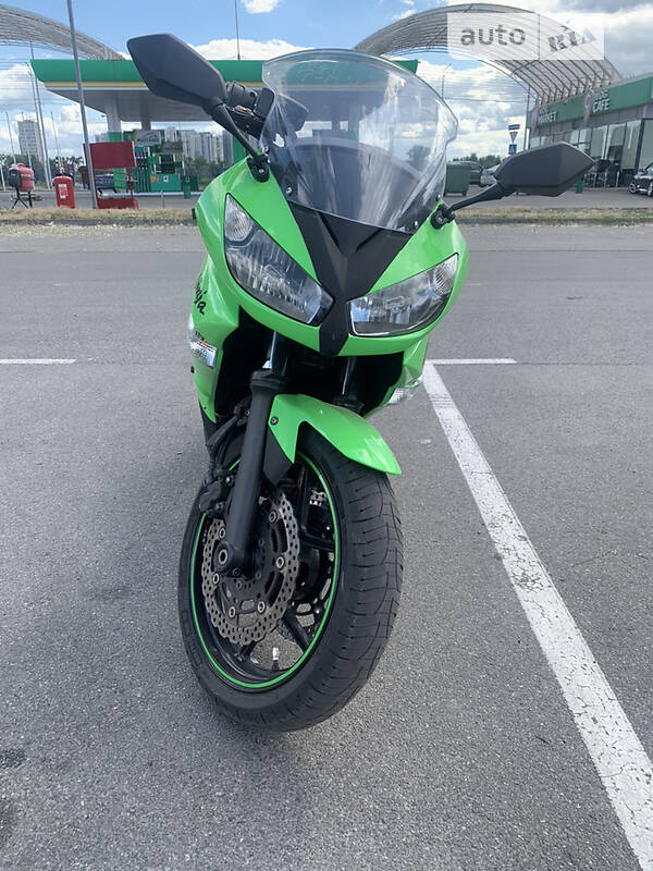 Спортбайк Kawasaki Ninja 2012 в Києві