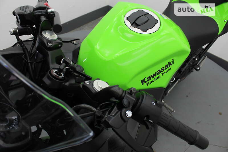 Спортбайк Kawasaki Ninja 2021 в Гнівані