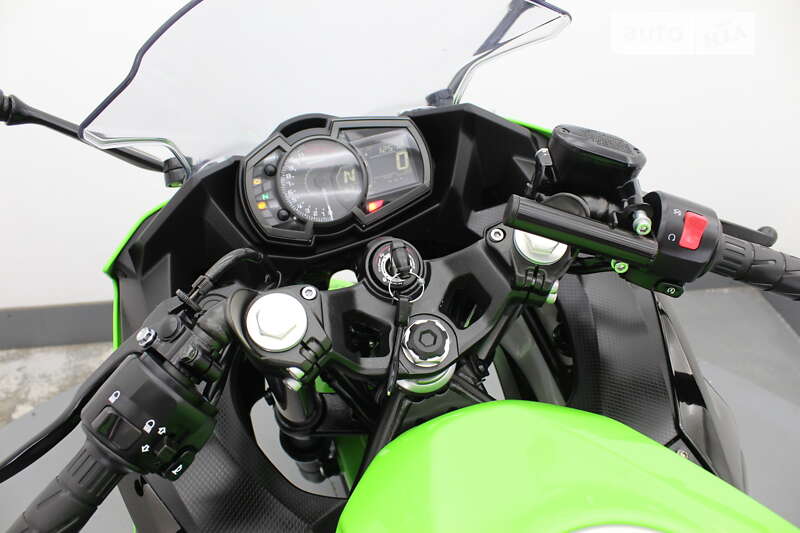 Спортбайк Kawasaki Ninja 2021 в Гнівані