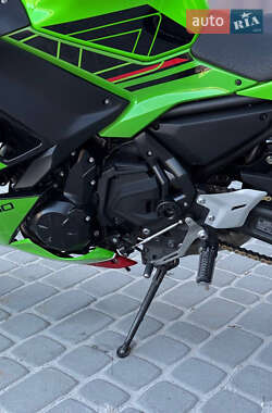 Спортбайк Kawasaki Ninja 2023 в 