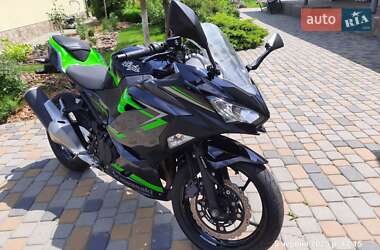 Спортбайк Kawasaki Ninja 2019 в 