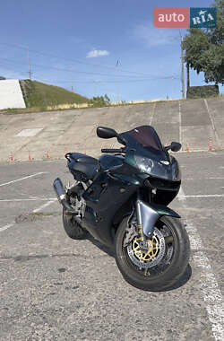 Спортбайк Kawasaki Ninja 2000 в 