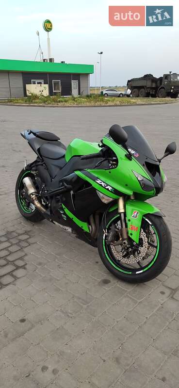 Спортбайк Kawasaki Ninja 2007 в 