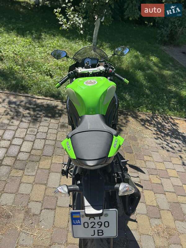 Спортбайк Kawasaki Ninja 2012 в Киеве фото 13 Спортбайк Kawasaki Ninja 2012 в Киеве
