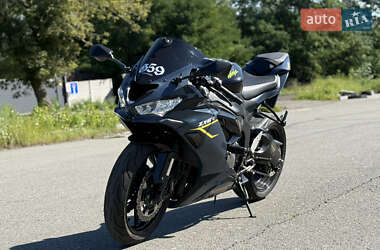 Спортбайк Kawasaki Ninja 2022 в Киеве