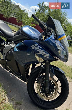 Спортбайк Kawasaki Ninja 2013 в 