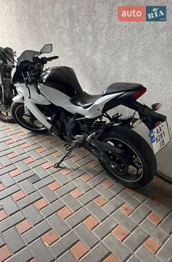 Спортивные снегоходы Kawasaki Ninja 2015 в 
