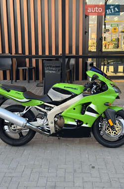 Спортбайк Kawasaki Ninja 2002 в 
