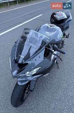 Спортбайк Kawasaki Ninja 2019 в 