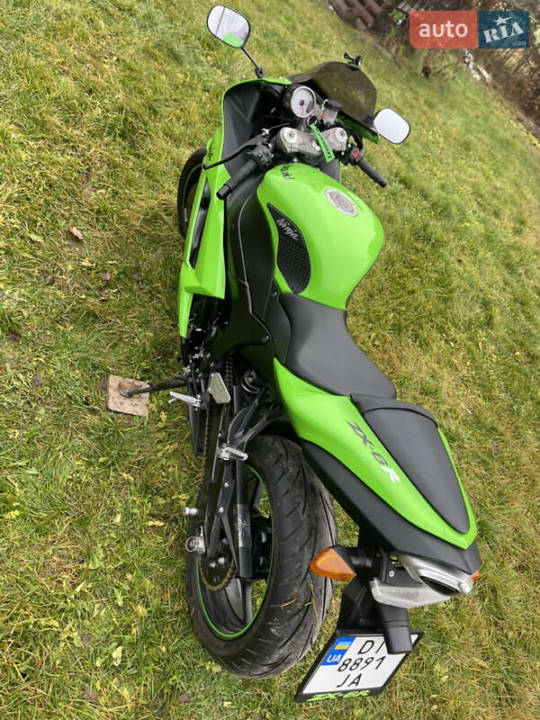 Спортбайк Kawasaki Ninja 2007 в Житомире