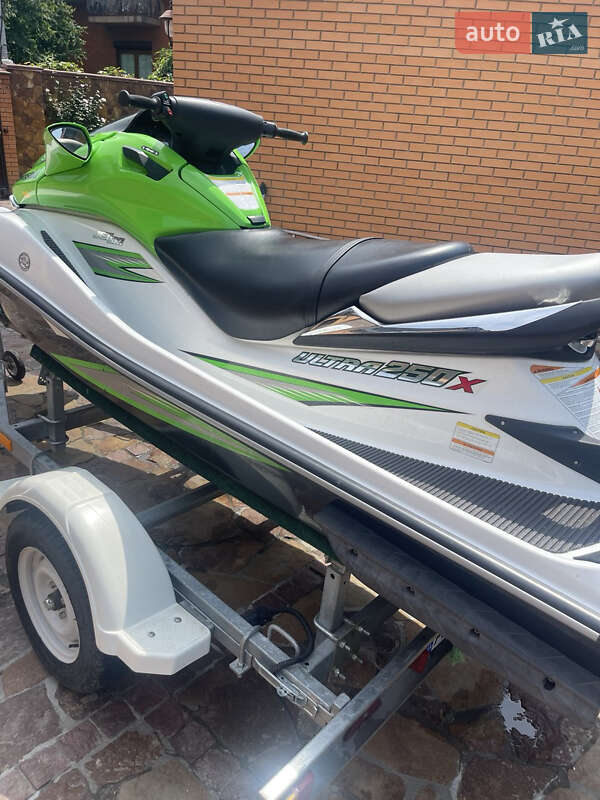 Гидроцикл спортивный Kawasaki Ultra 2008 в Киеве