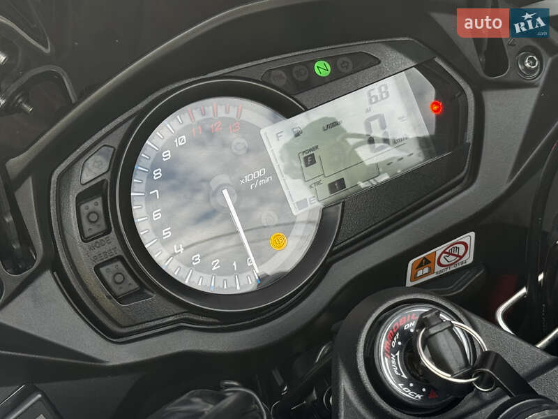 Мотоцикл Спорт-туризм Kawasaki Z 1000 2015 в Днепре