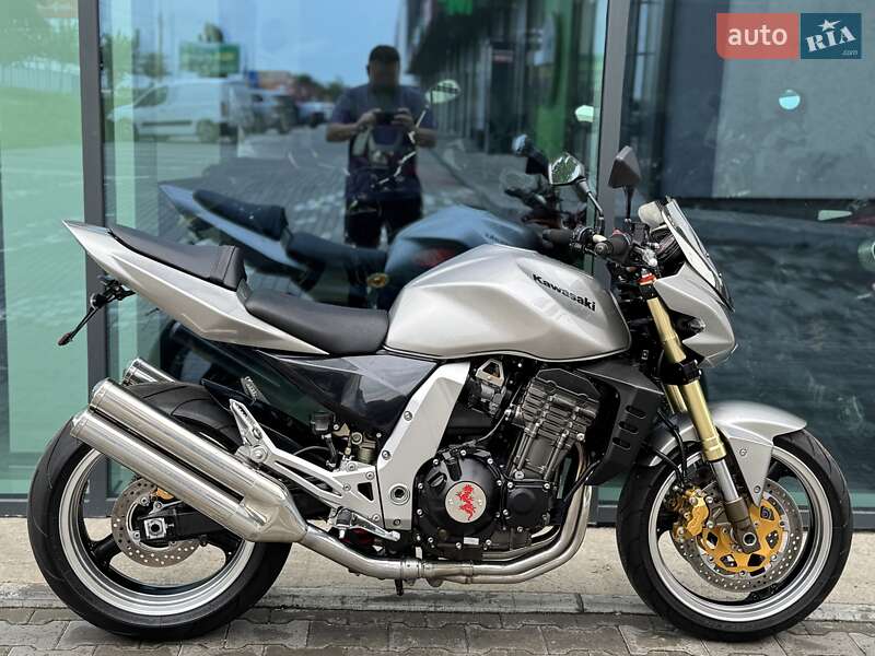 Kawasaki Z 1000 2004